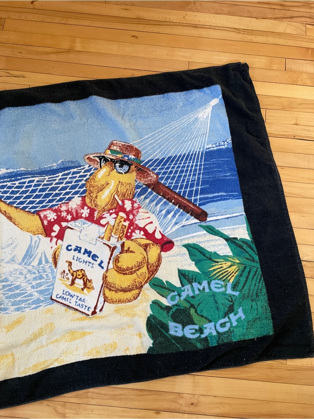 1991 Vintage Camel beach towel